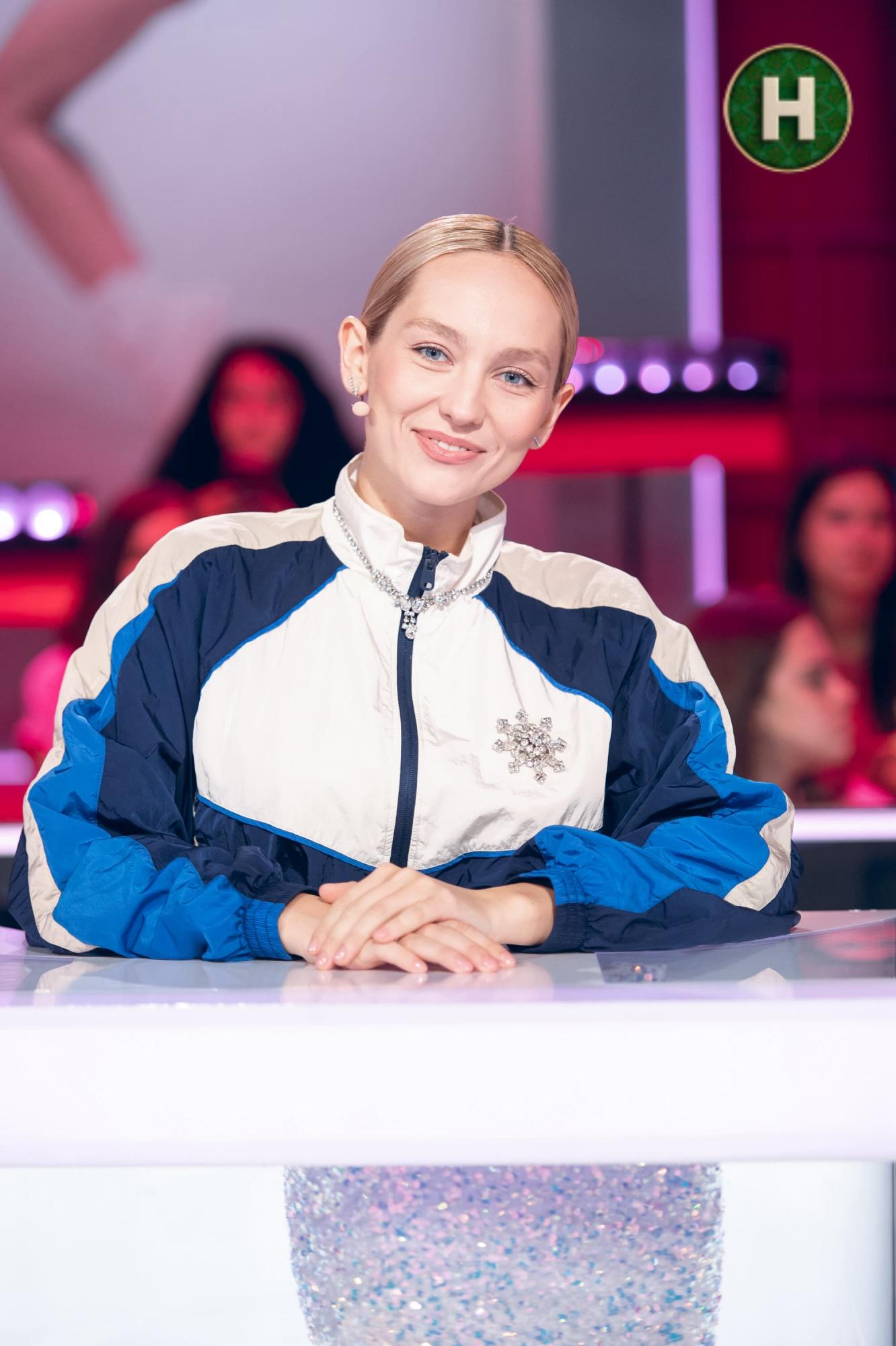 Дві тисячі за 20 хвилин: ROXOLANA зізналася, як заробила перші гроші